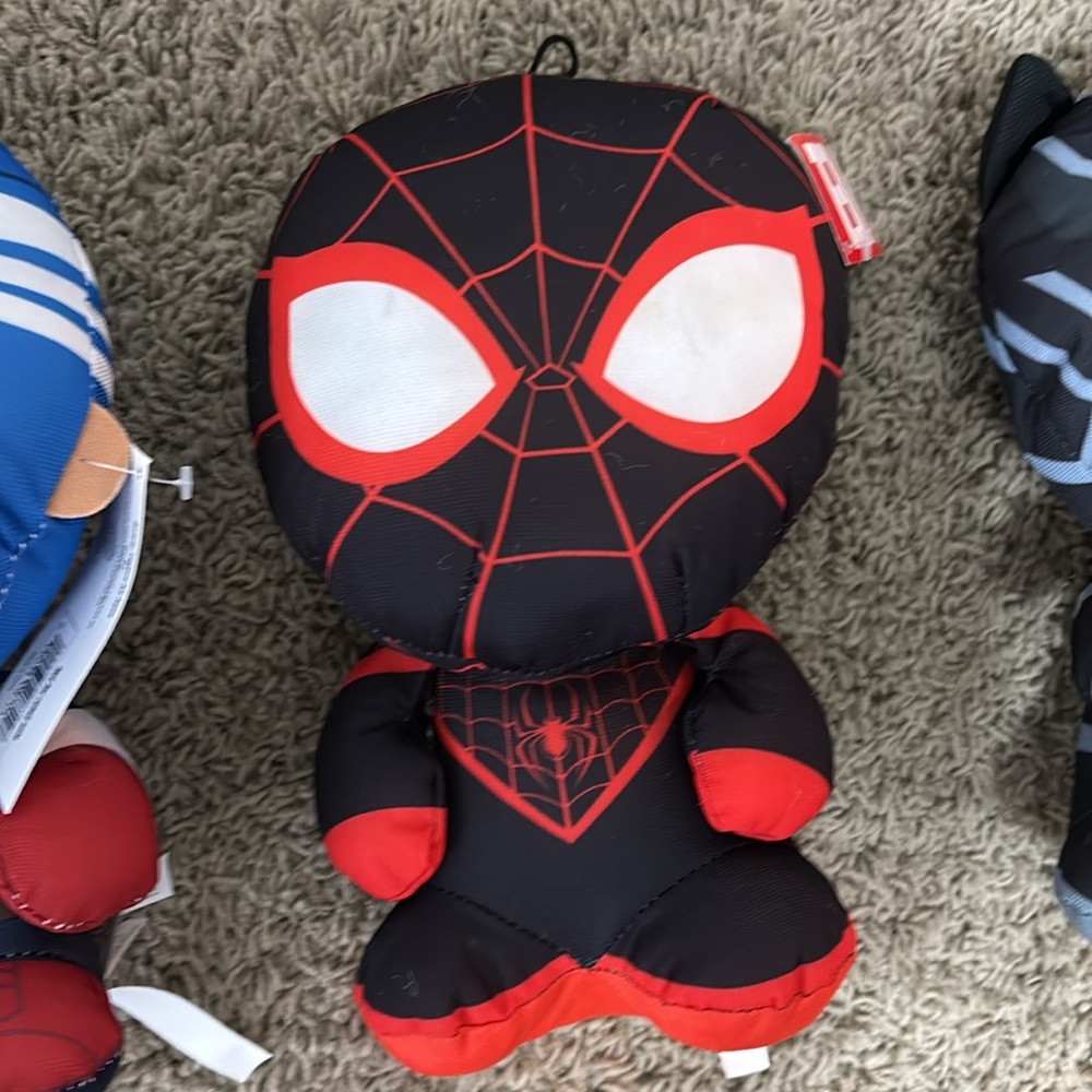 Marvel stuffed collection - Picture 4 of 6
